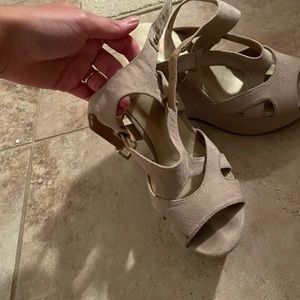 Guess platform wedge sandals